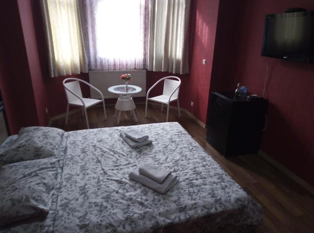Jijavadze-Kraeh Apartment Batumi Ngoại thất bức ảnh
